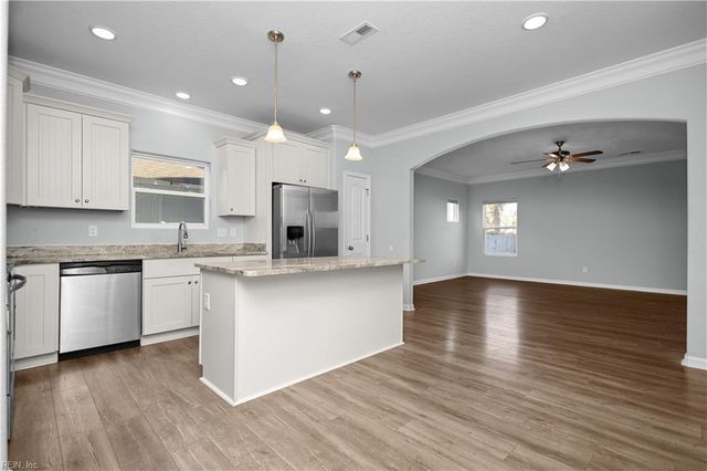 9269 1st View ST, Norfolk, VA 23503