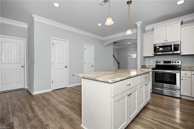 9269 1st View ST, Norfolk, VA 23503