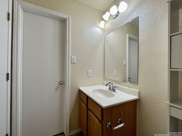 10635 Shaenleaf, San Antonio, TX 78254