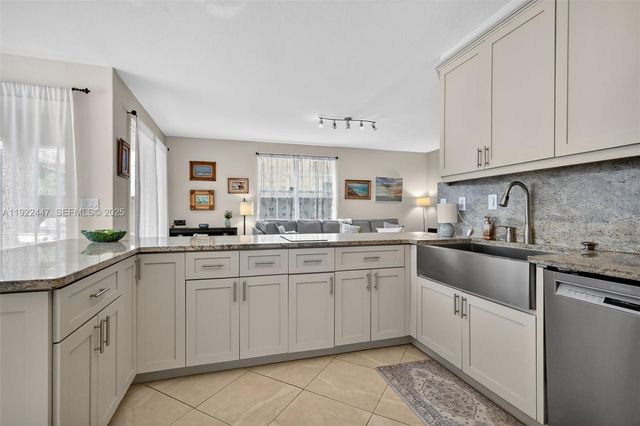 15144 SW 20th St, Miami, FL 33185