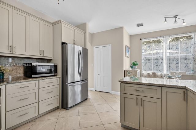 15144 SW 20th St, Miami, FL 33185