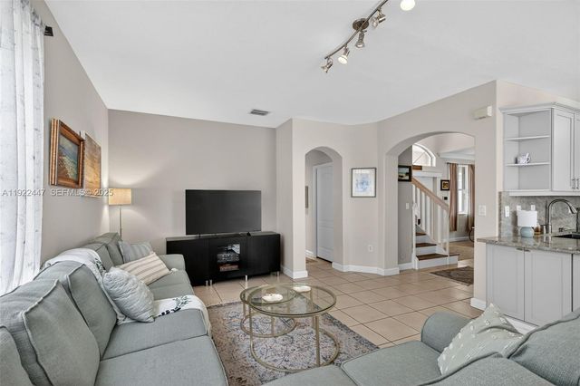 15144 SW 20th St, Miami, FL 33185