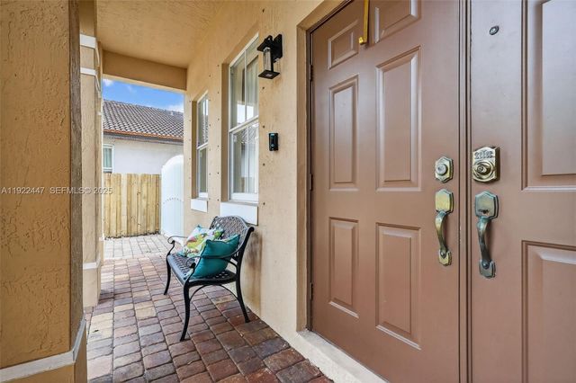 15144 SW 20th St, Miami, FL 33185