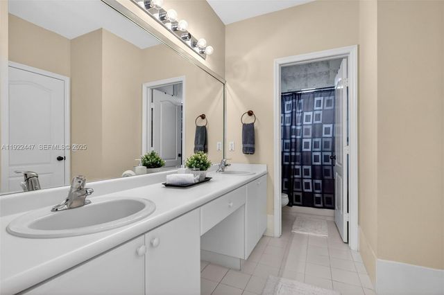 15144 SW 20th St, Miami, FL 33185