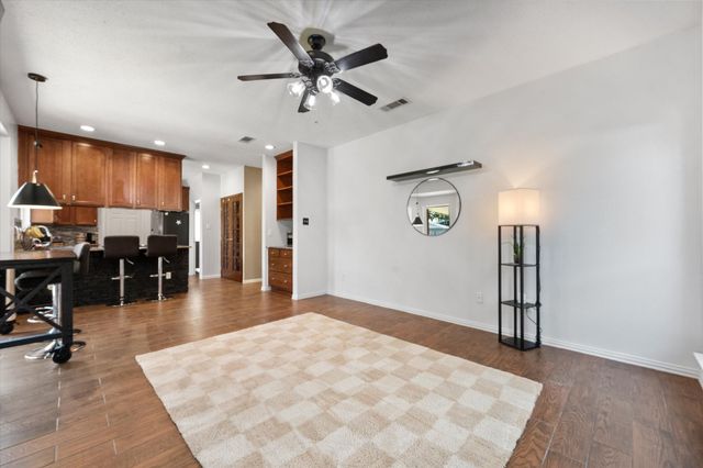 4111 Highgrove Drive, Arlington, TX 76001