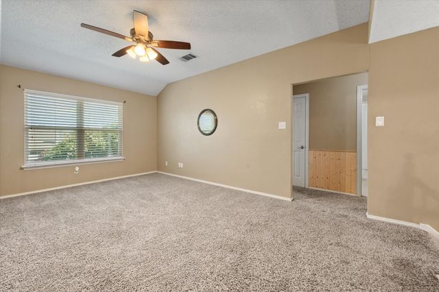 4111 Highgrove Drive, Arlington, TX 76001