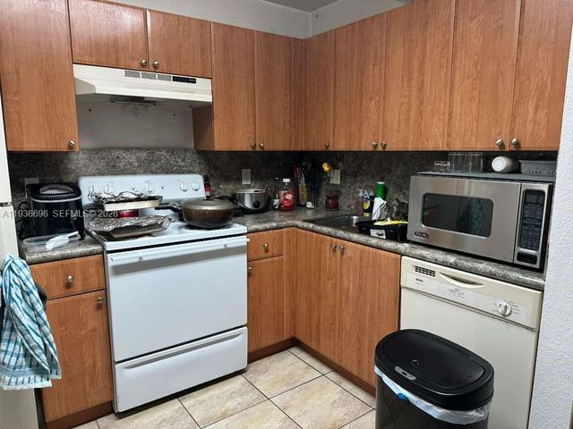 26201 SW 135th Ave, Homestead, FL 33032