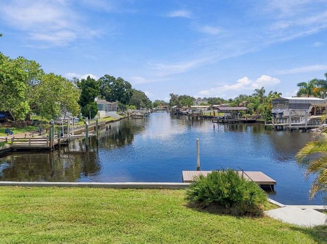10744 DRUMMOND ROAD, Tampa, FL 33615