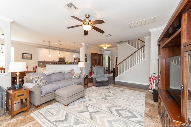 2604 Patron Vlg, Schertz, TX 78108