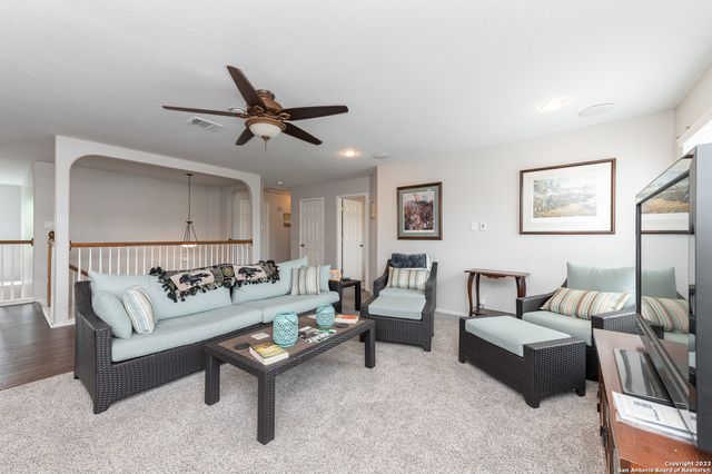 2604 Patron Vlg, Schertz, TX 78108