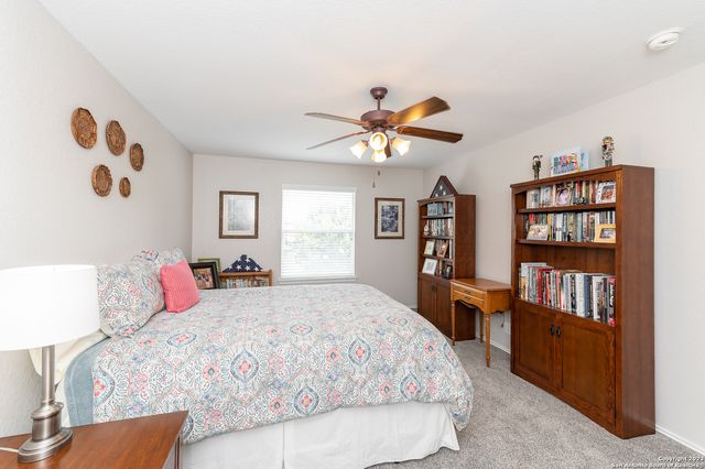 2604 Patron Vlg, Schertz, TX 78108