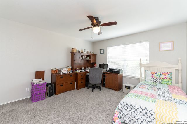 2604 Patron Vlg, Schertz, TX 78108