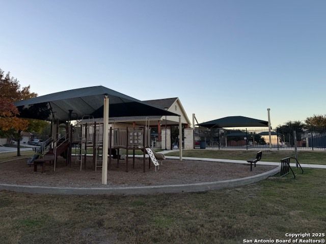 2604 Patron Vlg, Schertz, TX 78108