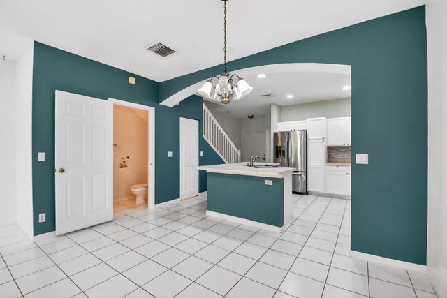 9695 Porta Leona Lane, Boynton Beach, FL 33472