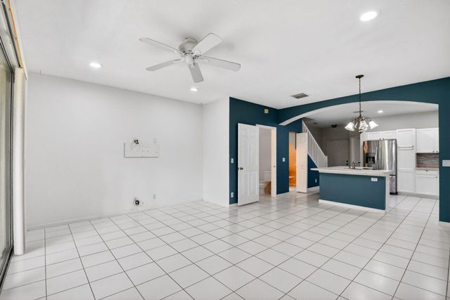 9695 Porta Leona Lane, Boynton Beach, FL 33472