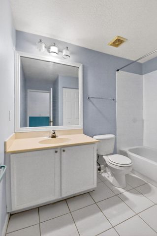 9695 Porta Leona Lane, Boynton Beach, FL 33472