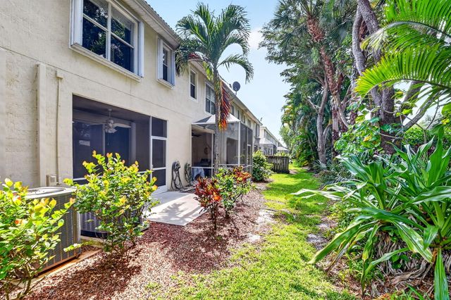 9695 Porta Leona Lane, Boynton Beach, FL 33472