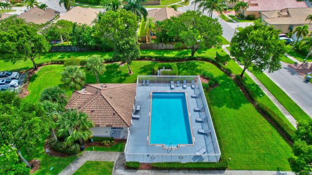 9695 Porta Leona Lane, Boynton Beach, FL 33472