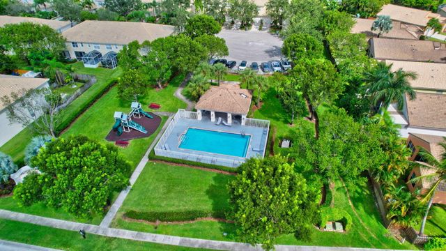 9695 Porta Leona Lane, Boynton Beach, FL 33472