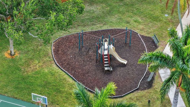 9695 Porta Leona Lane, Boynton Beach, FL 33472