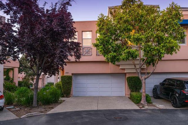 808 Lakeshore Drive, Redwood Shores, CA 94065
