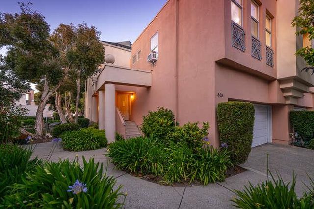 808 Lakeshore Drive, Redwood Shores, CA 94065