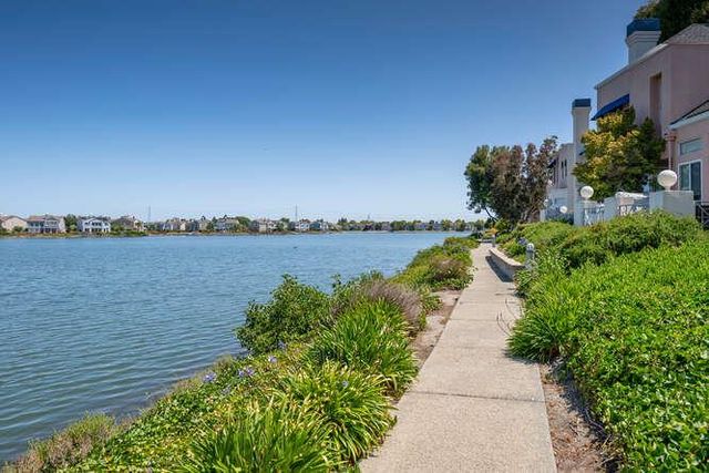 808 Lakeshore Drive, Redwood Shores, CA 94065