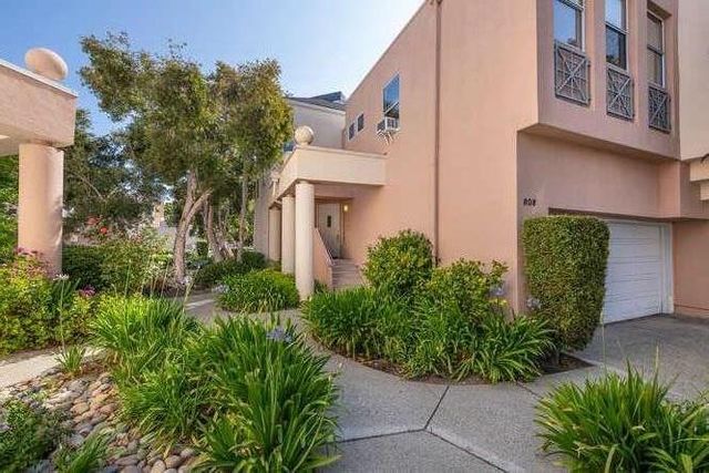 808 Lakeshore Drive, Redwood Shores, CA 94065