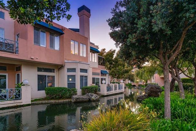 808 Lakeshore Drive, Redwood Shores, CA 94065