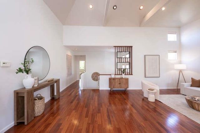 808 Lakeshore Drive, Redwood Shores, CA 94065