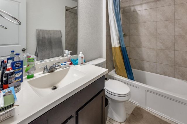 444 Major Lee LN 14H, Jarrell, TX 76537