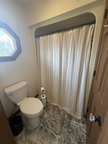 105 Sky St, Lafayette, TN 37083