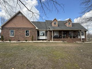 105 Sky St, Lafayette, TN 37083
