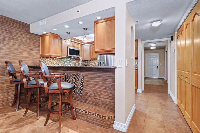 2504 GULF BOULEVARD 304, Indian Rocks Beach, FL 33785