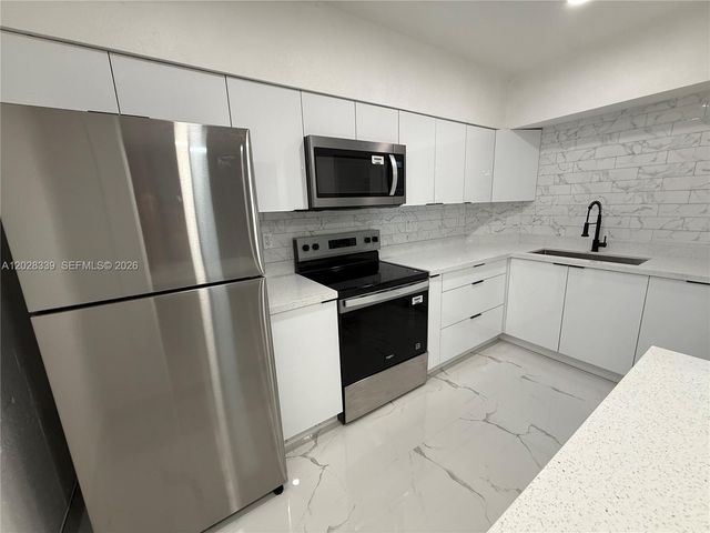 6520 W 8th Ln 2, Hialeah, FL 33012