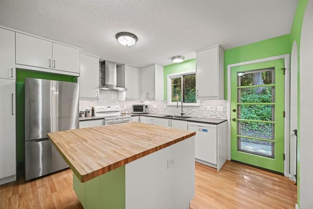 1644 Kilmer Avenue, Saint Louis Park, MN 55426