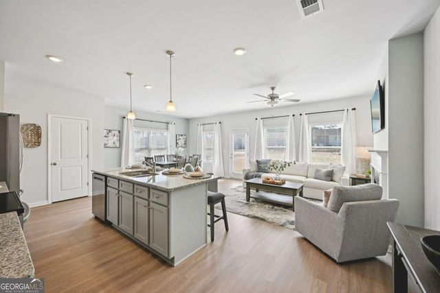 1715 Hillview Lane, Lithonia, GA 30058