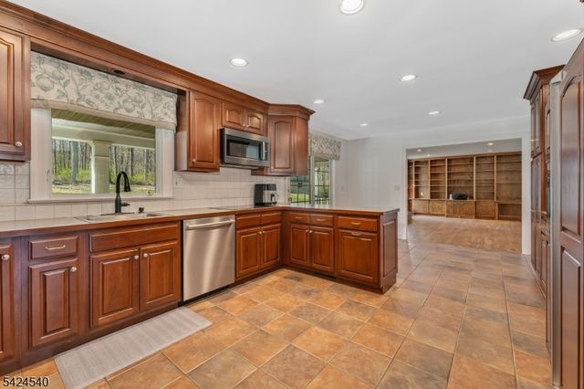64 Lindbergh Rd, East Amwell Twp., NJ 08551