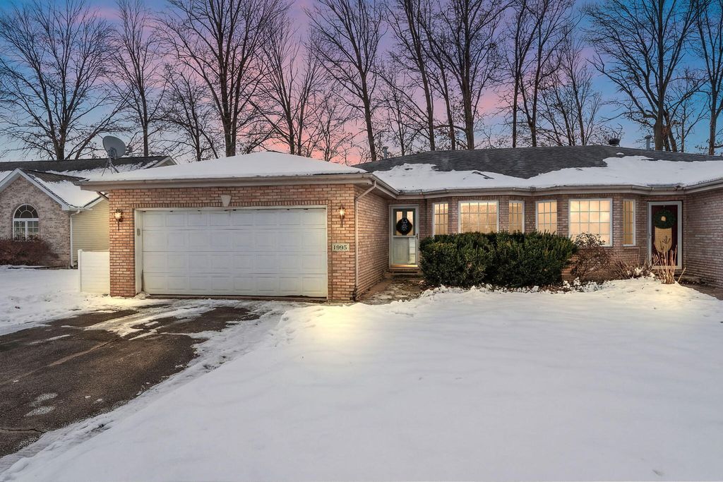 1995 Texas Street, Chesterton, IN 46304