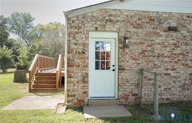 6313 Brookshire Dr, Chesterfield, VA 23234