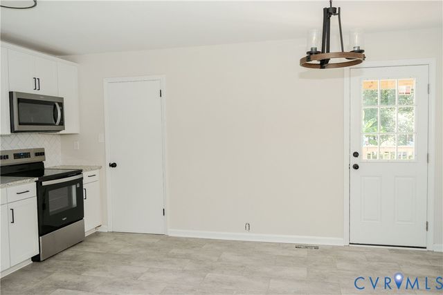 6313 Brookshire Dr, Chesterfield, VA 23234