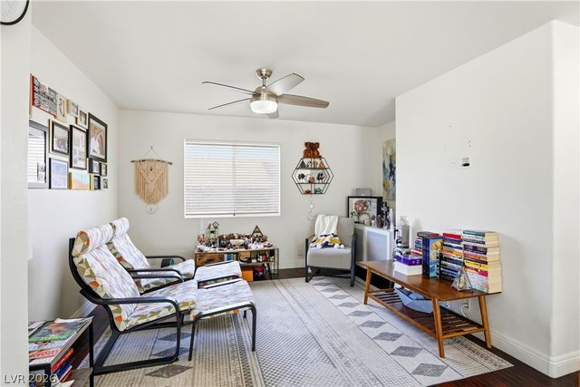 6316 Coyote Valley Court, North Las Vegas, NV 89084