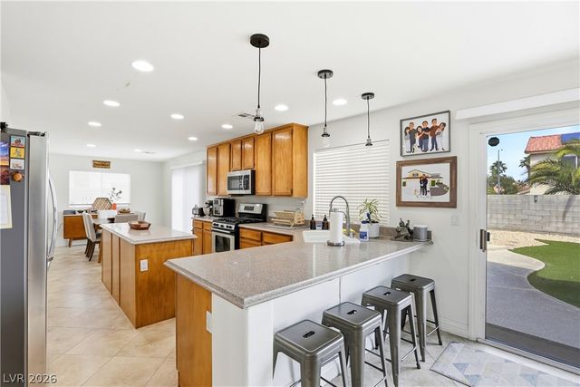 6316 Coyote Valley Court, North Las Vegas, NV 89084