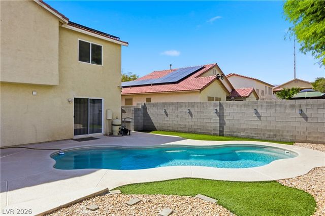 6316 Coyote Valley Court, North Las Vegas, NV 89084