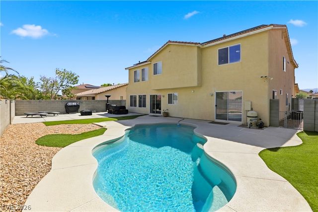 6316 Coyote Valley Court, North Las Vegas, NV 89084