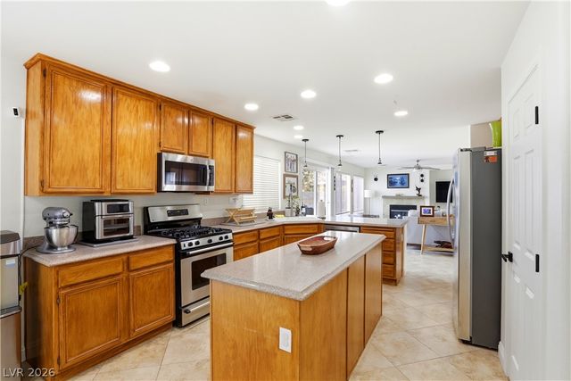 6316 Coyote Valley Court, North Las Vegas, NV 89084