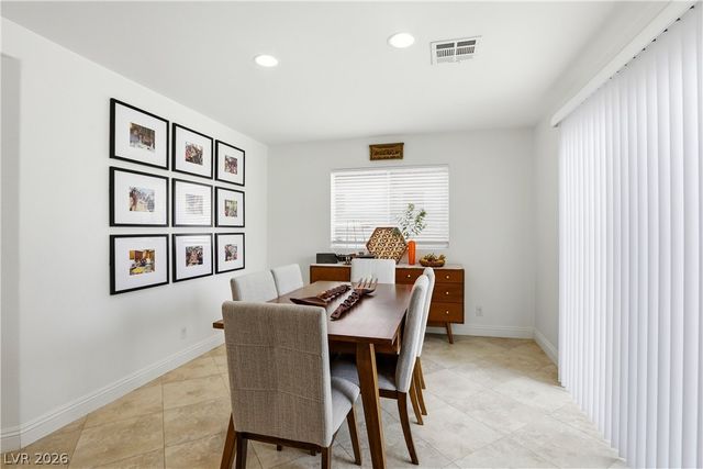 6316 Coyote Valley Court, North Las Vegas, NV 89084