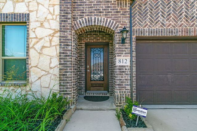 812 Roxby Court, Anna, TX 75409