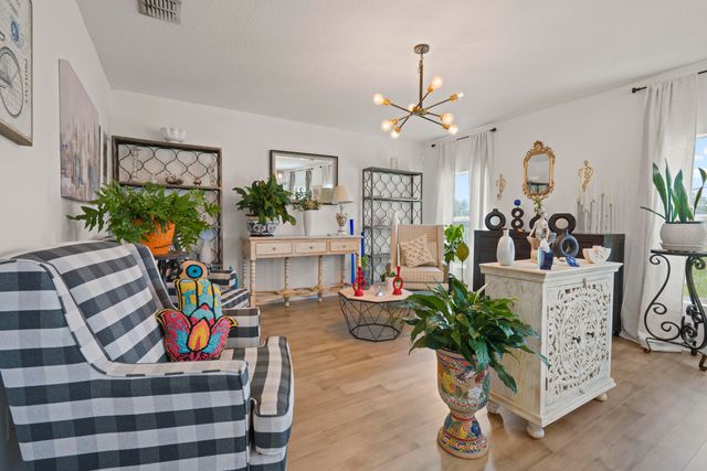 5255 Oakland Lake Circle, Fort Pierce, FL 34951