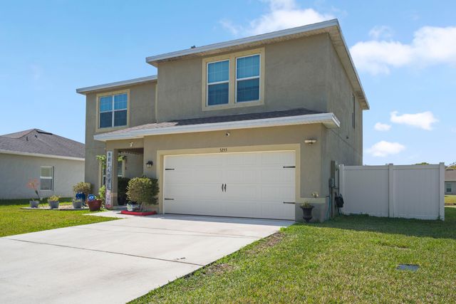5255 Oakland Lake Circle, Fort Pierce, FL 34951